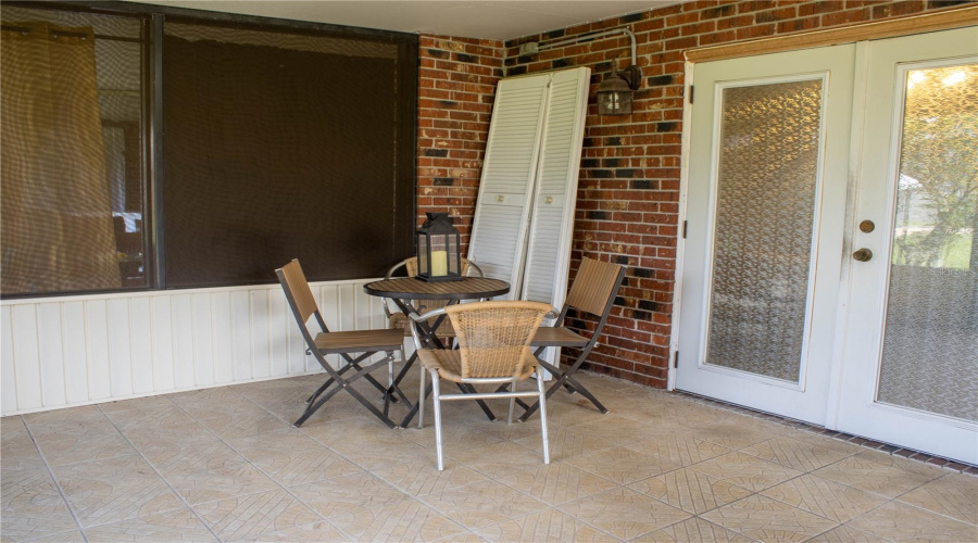 Lakeland, Florida 33801, 4 Bedroom Bedrooms, ,2 Bathroombathrooms,Residential,For Sale,Crystal Lake,0,Mfrl4954840