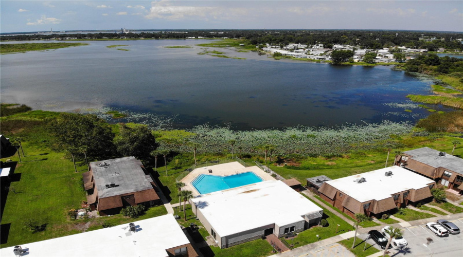 Lakeland, Florida 33801, 4 Bedroom Bedrooms, ,2 Bathroombathrooms,Residential,For Sale,Crystal Lake,0,Mfrl4954840