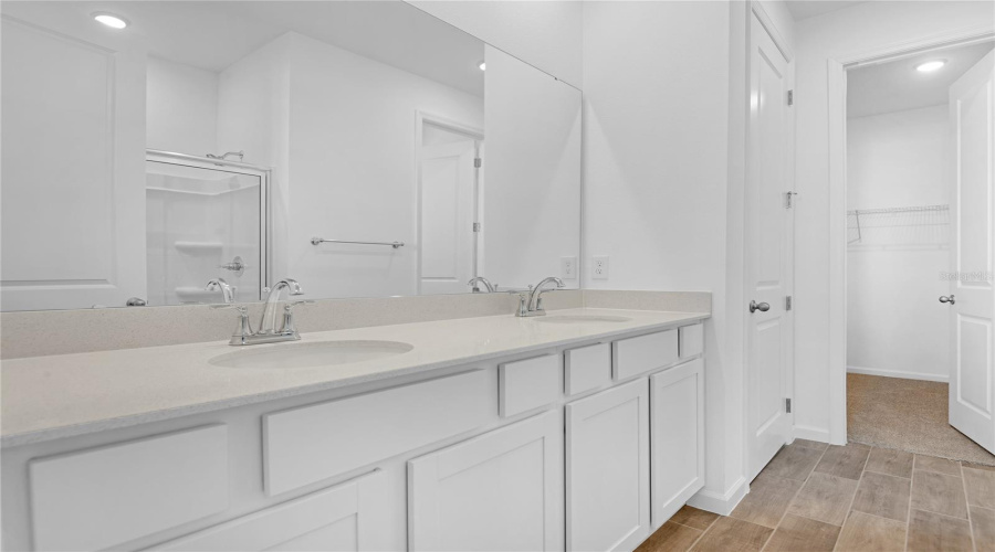 Winter Haven, Florida 33884, 3 Bedroom Bedrooms, ,2 Bathroombathrooms,Residential,For Sale,Mickey,0,Mfrs5138935