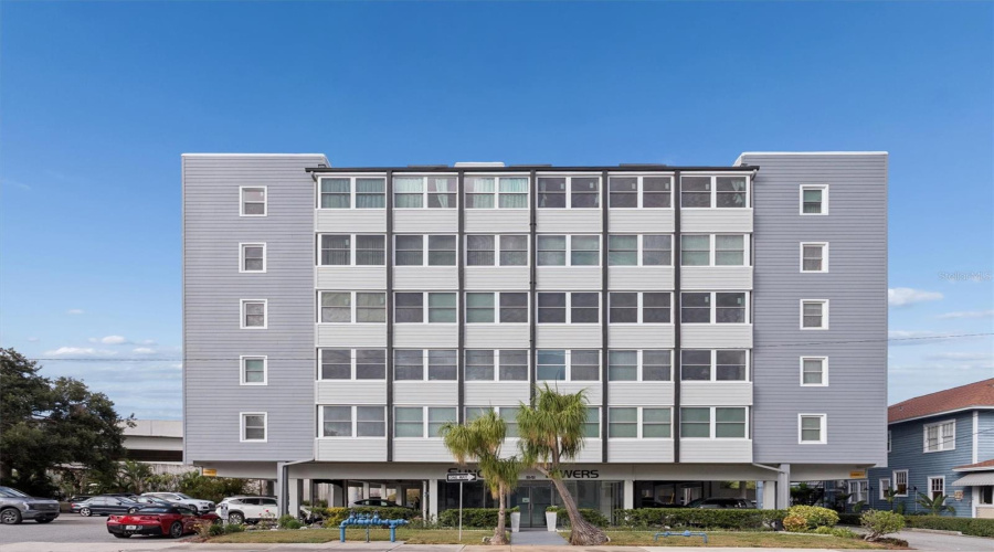 St Petersburg, Florida 33701, 1 Bedroom Bedrooms, ,1 Bathroombathrooms,Residential,For Sale,4Th,0,Mfrtb8450640