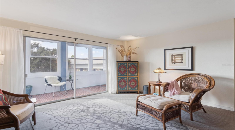 St Petersburg, Florida 33701, 1 Bedroom Bedrooms, ,1 Bathroombathrooms,Residential,For Sale,4Th,0,Mfrtb8450640