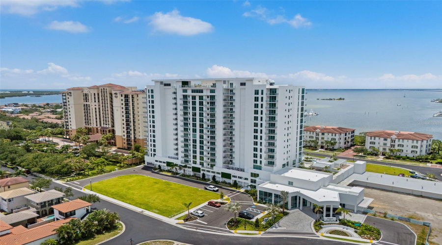 Tampa, Florida 33616, 3 Bedroom Bedrooms, ,4 Bathroombathrooms,Residential,For Sale,Bowen Daniel Dr.,0,Mfrtb8524972