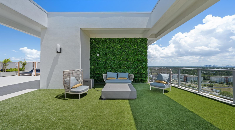 Tampa, Florida 33616, 3 Bedroom Bedrooms, ,4 Bathroombathrooms,Residential,For Sale,Bowen Daniel Dr.,0,Mfrtb8524972
