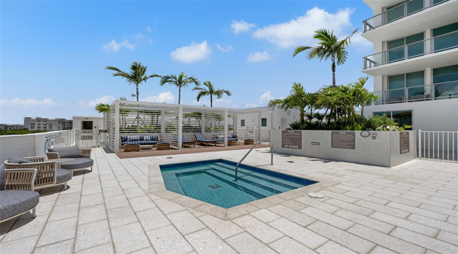 Tampa, Florida 33616, 3 Bedroom Bedrooms, ,4 Bathroombathrooms,Residential,For Sale,Bowen Daniel Dr.,0,Mfrtb8524972