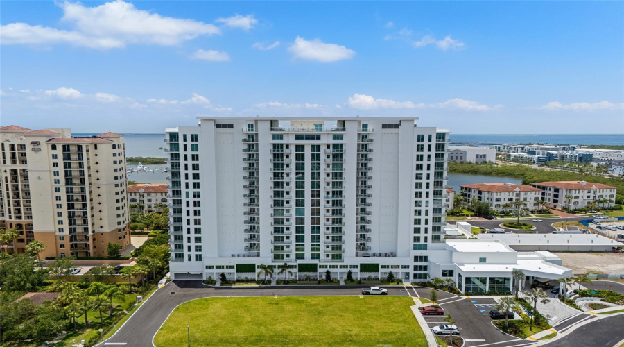 Tampa, Florida 33616, 3 Bedroom Bedrooms, ,4 Bathroombathrooms,Residential,For Sale,Bowen Daniel Dr.,0,Mfrtb8524972