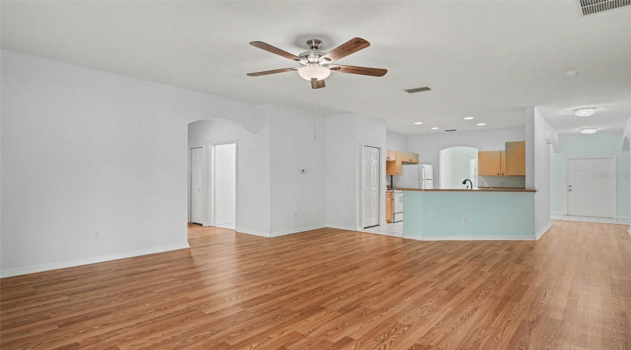 North Port, Florida 34286, 3 Bedroom Bedrooms, ,2 Bathroombathrooms,Residential,For Sale,Dureve,0,Mfrtb8542559