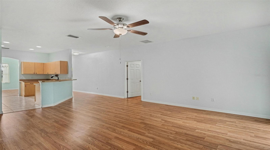 North Port, Florida 34286, 3 Bedroom Bedrooms, ,2 Bathroombathrooms,Residential,For Sale,Dureve,0,Mfrtb8542559