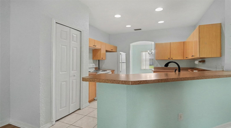 North Port, Florida 34286, 3 Bedroom Bedrooms, ,2 Bathroombathrooms,Residential,For Sale,Dureve,0,Mfrtb8542559