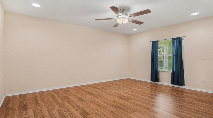 North Port, Florida 34286, 3 Bedroom Bedrooms, ,2 Bathroombathrooms,Residential,For Sale,Dureve,0,Mfrtb8542559