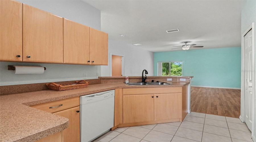 North Port, Florida 34286, 3 Bedroom Bedrooms, ,2 Bathroombathrooms,Residential,For Sale,Dureve,0,Mfrtb8542559