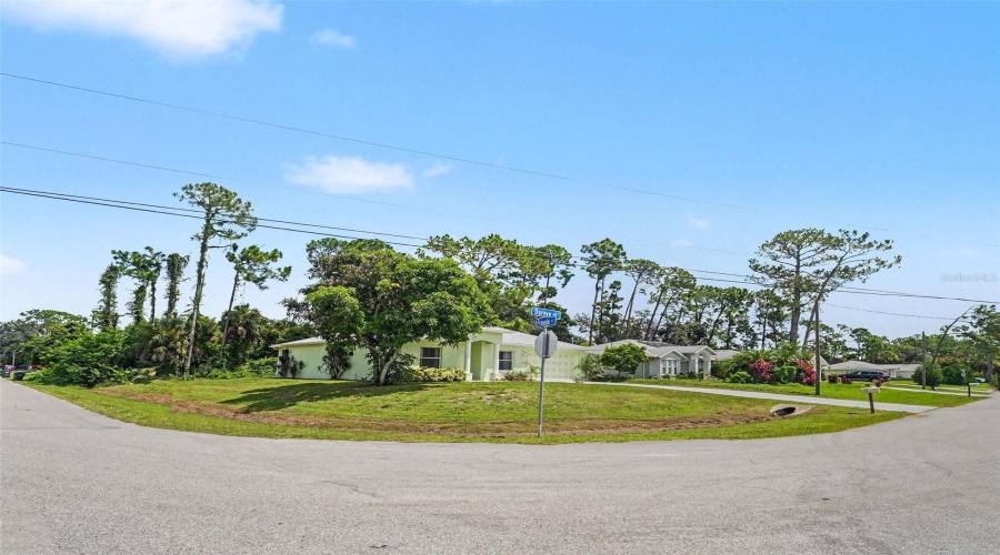 North Port, Florida 34286, 3 Bedroom Bedrooms, ,2 Bathroombathrooms,Residential,For Sale,Dureve,0,Mfrtb8542559