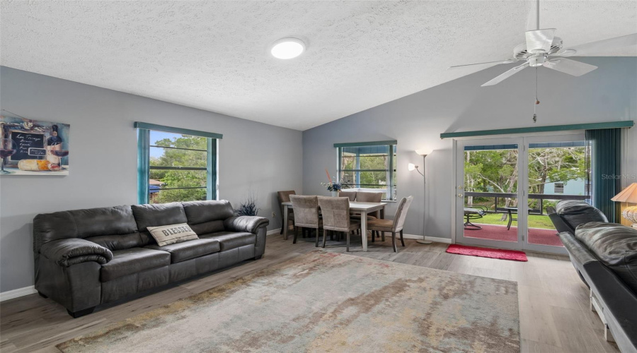 Crystal River, Florida 34429, 2 Bedroom Bedrooms, ,2 Bathroombathrooms,Residential,For Sale,Ozello,0,Mfrtb8532564