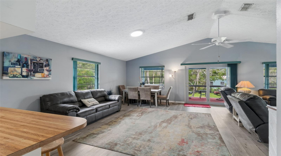 Crystal River, Florida 34429, 2 Bedroom Bedrooms, ,2 Bathroombathrooms,Residential,For Sale,Ozello,0,Mfrtb8532564