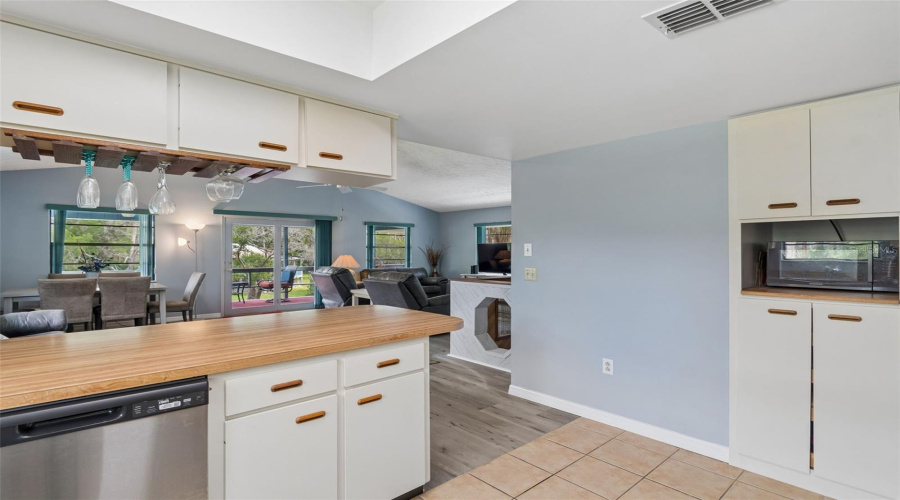 Crystal River, Florida 34429, 2 Bedroom Bedrooms, ,2 Bathroombathrooms,Residential,For Sale,Ozello,0,Mfrtb8532564