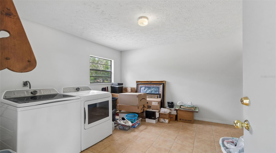 Crystal River, Florida 34429, 2 Bedroom Bedrooms, ,2 Bathroombathrooms,Residential,For Sale,Ozello,0,Mfrtb8532564