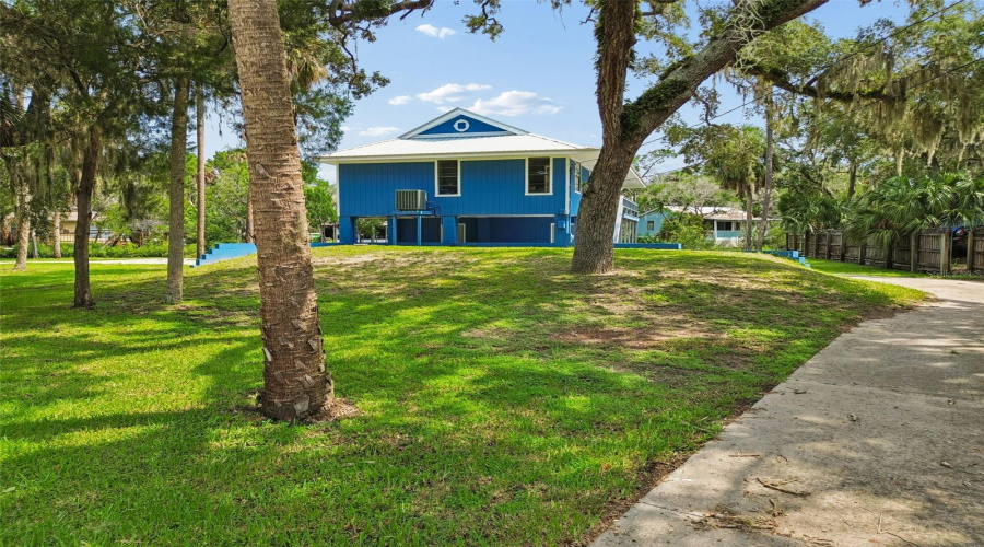 Crystal River, Florida 34429, 2 Bedroom Bedrooms, ,2 Bathroombathrooms,Residential,For Sale,Ozello,0,Mfrtb8532564