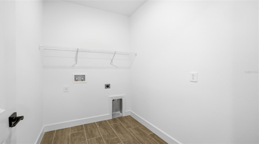 Parrish, Florida 34219, 4 Bedroom Bedrooms, ,3 Bathroombathrooms,Residential,For Sale,Banks,0,Mfrs5142968