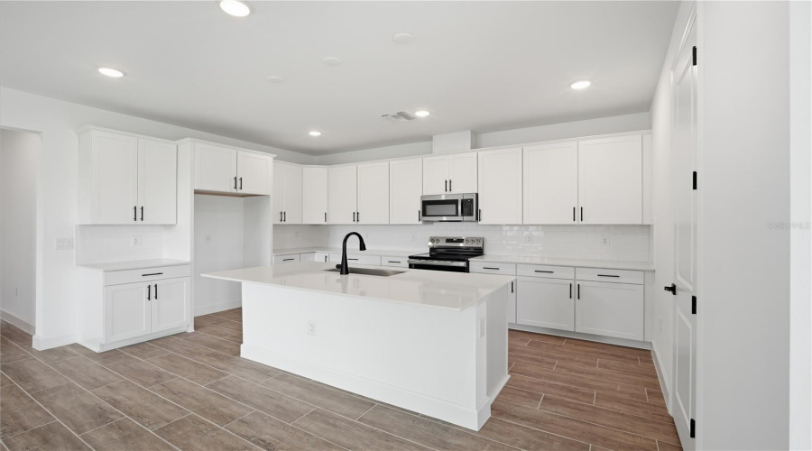 Parrish, Florida 34219, 4 Bedroom Bedrooms, ,3 Bathroombathrooms,Residential,For Sale,Banks,0,Mfrs5142968