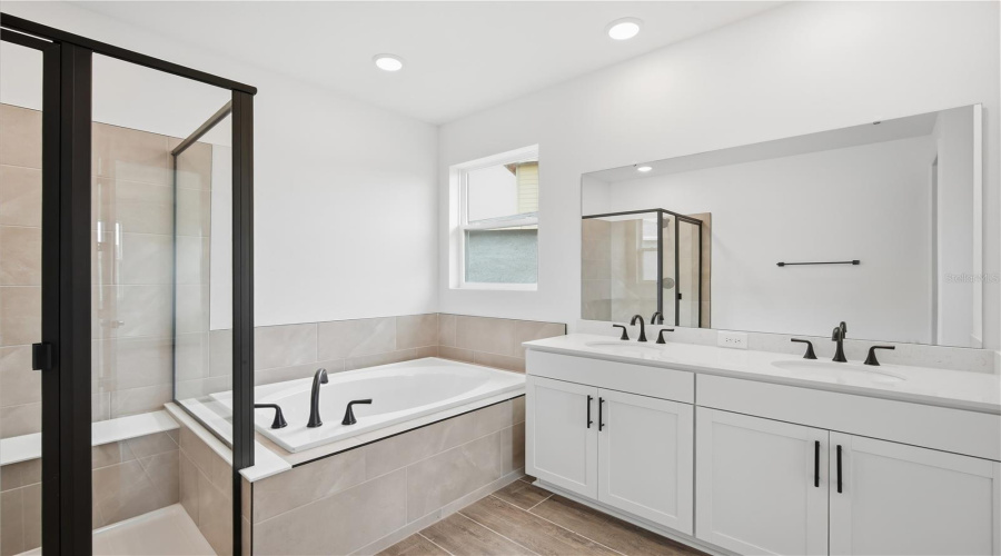 Parrish, Florida 34219, 4 Bedroom Bedrooms, ,3 Bathroombathrooms,Residential,For Sale,Banks,0,Mfrs5142968