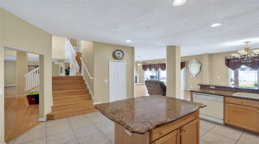 Kitchen - Pic 6