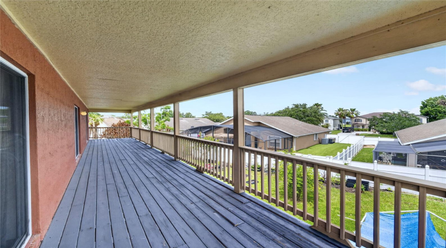 Upstairs Rear Balcony