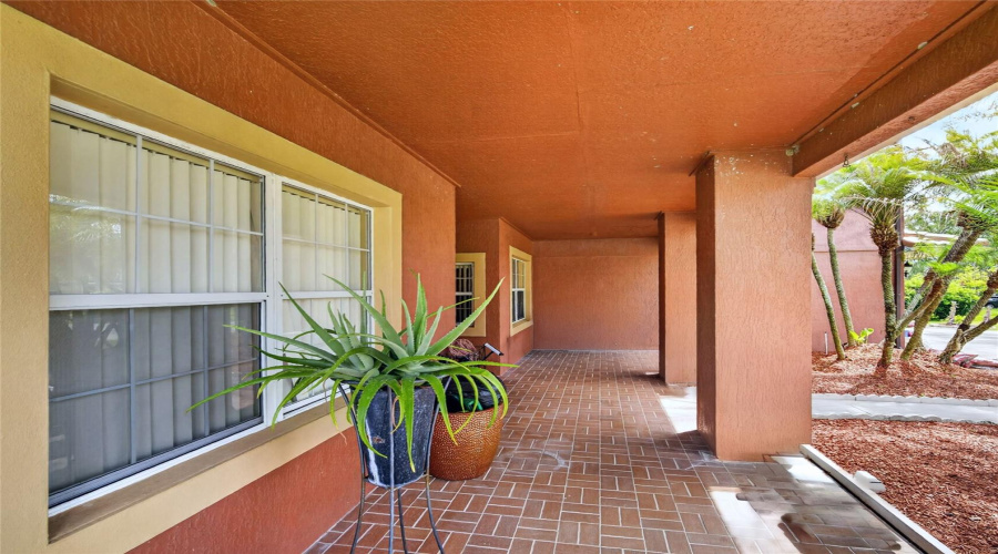 Exterior Front Patio - Pic 2