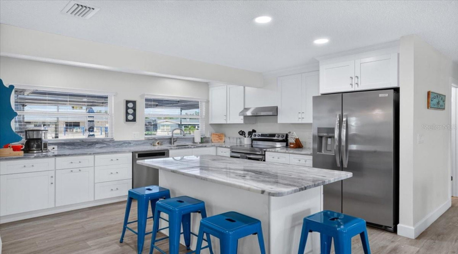 Kitchen Island With Seating