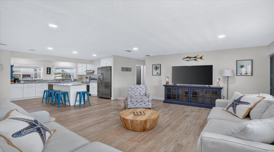 Home Can Be Purchased Fully Furnished