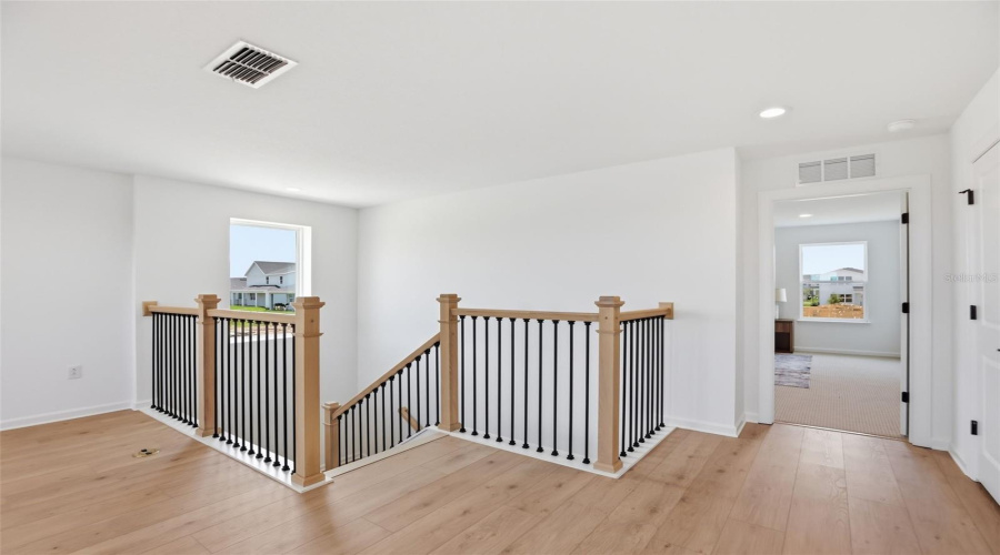 Apopka, Florida 32703, 4 Bedroom Bedrooms, ,3 Bathroombathrooms,Residential,For Sale,Stoneclifff,0,Mfro6417813