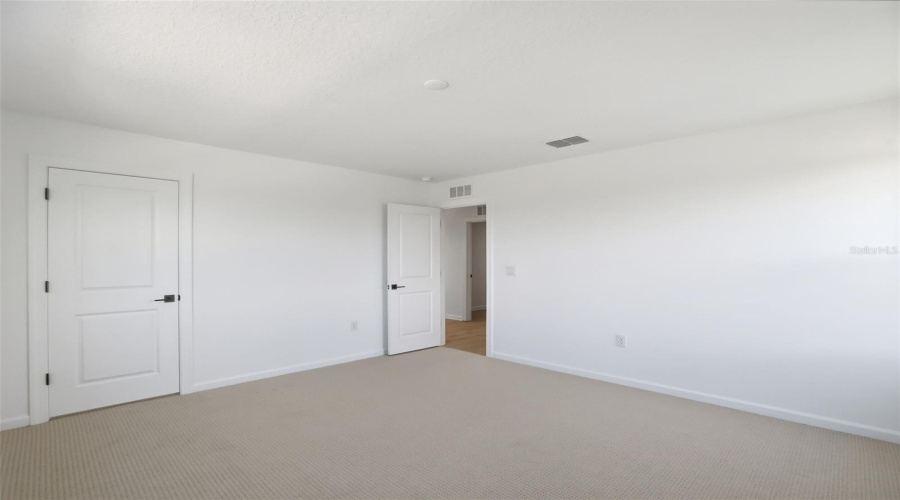 Apopka, Florida 32703, 4 Bedroom Bedrooms, ,3 Bathroombathrooms,Residential,For Sale,Stoneclifff,0,Mfro6417813