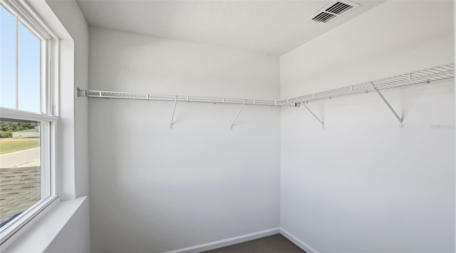 Apopka, Florida 32703, 4 Bedroom Bedrooms, ,3 Bathroombathrooms,Residential,For Sale,Stoneclifff,0,Mfro6417813