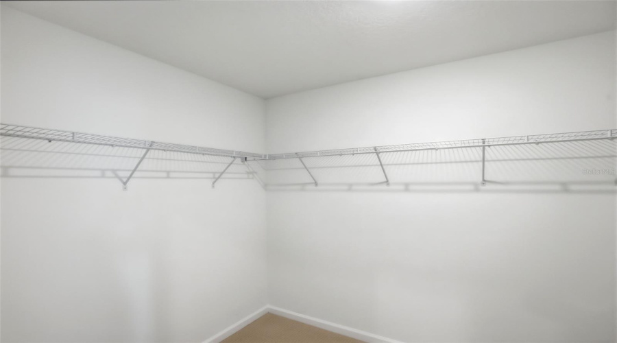 Apopka, Florida 32703, 4 Bedroom Bedrooms, ,3 Bathroombathrooms,Residential,For Sale,Stoneclifff,0,Mfro6417813