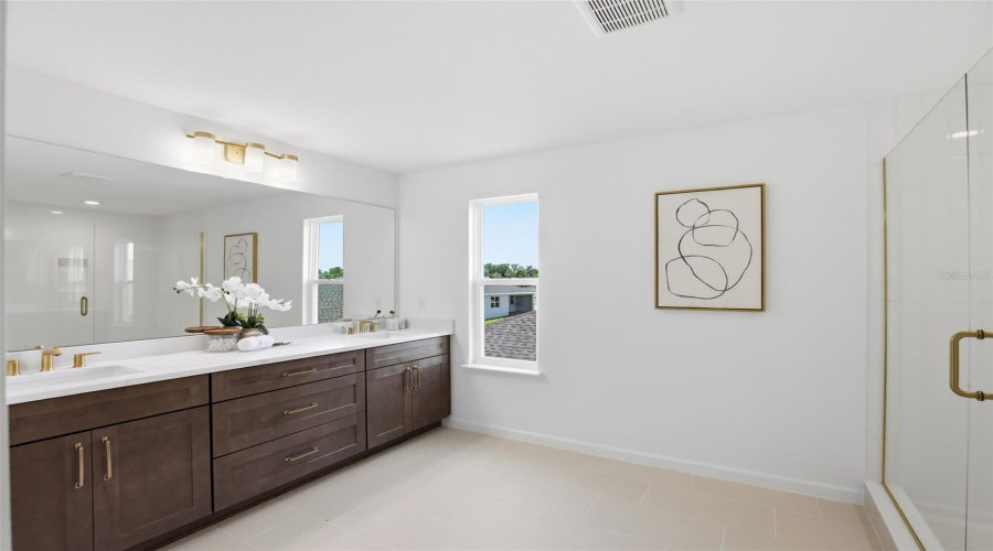 Apopka, Florida 32703, 4 Bedroom Bedrooms, ,3 Bathroombathrooms,Residential,For Sale,Stoneclifff,0,Mfro6417813