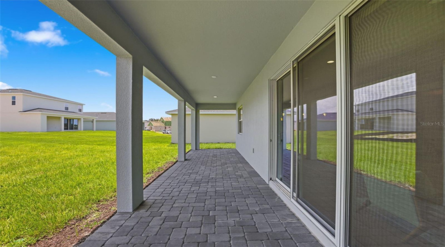 Apopka, Florida 32703, 4 Bedroom Bedrooms, ,3 Bathroombathrooms,Residential,For Sale,Stoneclifff,0,Mfro6417813