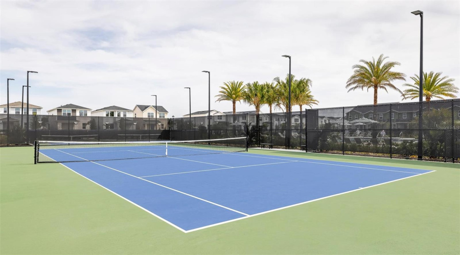 Apopka, Florida 32703, 4 Bedroom Bedrooms, ,3 Bathroombathrooms,Residential,For Sale,Stoneclifff,0,Mfro6417813