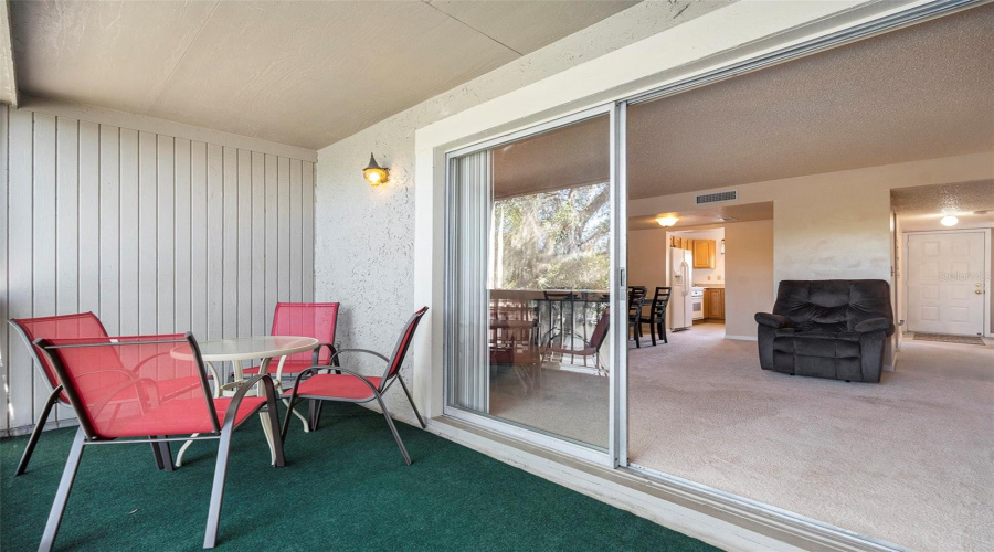 Tampa, Florida 33615, 2 Bedroom Bedrooms, ,2 Bathroombathrooms,Residential,For Sale,Newtown,0,Mfrtb8358182