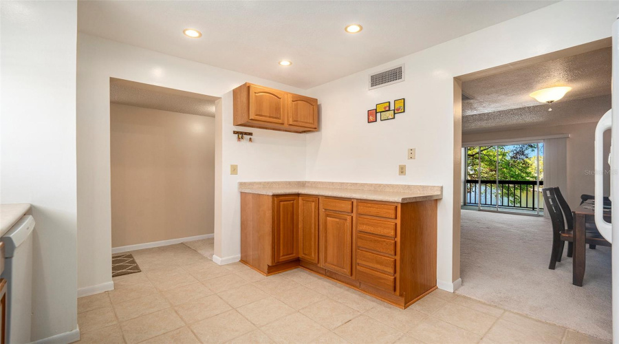 Tampa, Florida 33615, 2 Bedroom Bedrooms, ,2 Bathroombathrooms,Residential,For Sale,Newtown,0,Mfrtb8358182