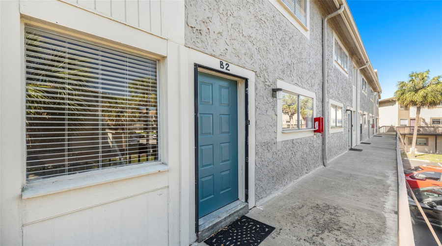 Tampa, Florida 33615, 2 Bedroom Bedrooms, ,2 Bathroombathrooms,Residential,For Sale,Newtown,0,Mfrtb8358182