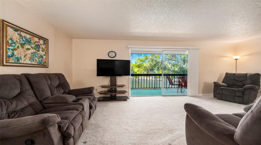 Tampa, Florida 33615, 2 Bedroom Bedrooms, ,2 Bathroombathrooms,Residential,For Sale,Newtown,0,Mfrtb8358182