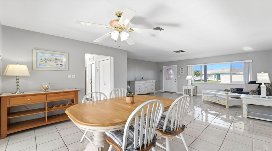 New Port Richey, Florida 34652, 2 Bedroom Bedrooms, ,2 Bathroombathrooms,Residential,For Sale,Forecastle,0,Mfrw7884745