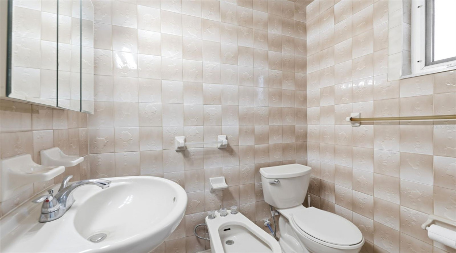 New Port Richey, Florida 34652, 2 Bedroom Bedrooms, ,2 Bathroombathrooms,Residential,For Sale,Forecastle,0,Mfrw7884745