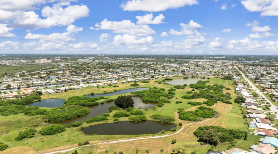 New Port Richey, Florida 34652, 2 Bedroom Bedrooms, ,2 Bathroombathrooms,Residential,For Sale,Forecastle,0,Mfrw7884745