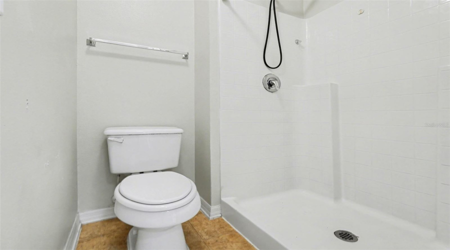 Palm Bay, Florida 32907, 5 Bedroom Bedrooms, ,3 Bathroombathrooms,Residential,For Sale,Abalone,0,Mfro6378375