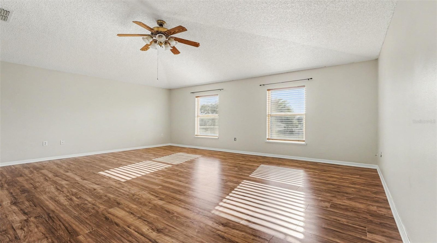 Palm Bay, Florida 32907, 5 Bedroom Bedrooms, ,3 Bathroombathrooms,Residential,For Sale,Abalone,0,Mfro6378375