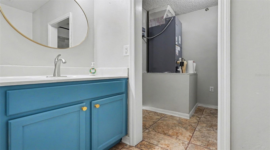 Palm Bay, Florida 32907, 5 Bedroom Bedrooms, ,3 Bathroombathrooms,Residential,For Sale,Abalone,0,Mfro6378375