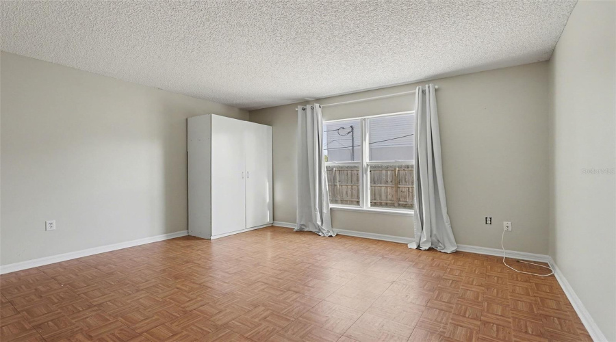 Palm Bay, Florida 32907, 5 Bedroom Bedrooms, ,3 Bathroombathrooms,Residential,For Sale,Abalone,0,Mfro6378375