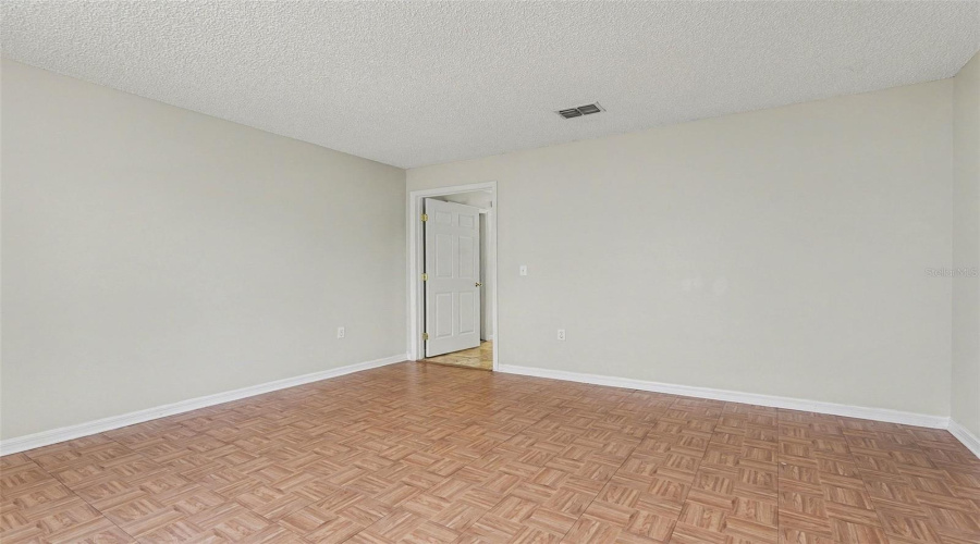 Palm Bay, Florida 32907, 5 Bedroom Bedrooms, ,3 Bathroombathrooms,Residential,For Sale,Abalone,0,Mfro6378375