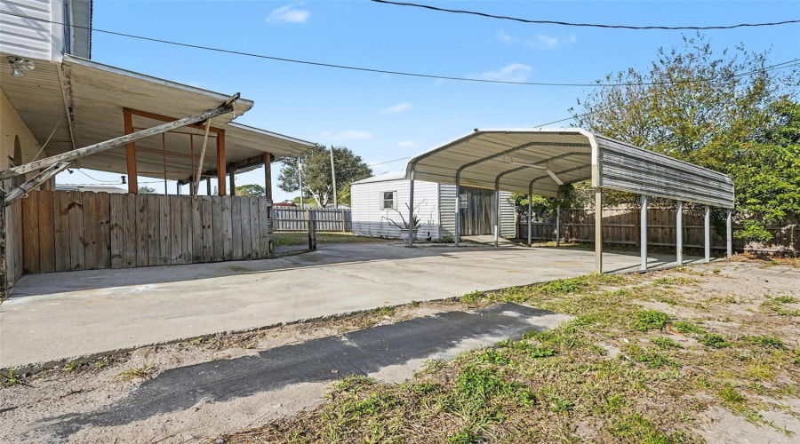Palm Bay, Florida 32907, 5 Bedroom Bedrooms, ,3 Bathroombathrooms,Residential,For Sale,Abalone,0,Mfro6378375