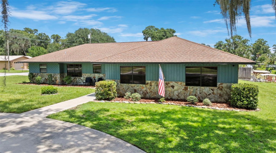 Lake Panasoffkee, Florida 33538, 3 Bedroom Bedrooms, ,2 Bathroombathrooms,Residential,For Sale,Cr 482N,0,Mfro6434403