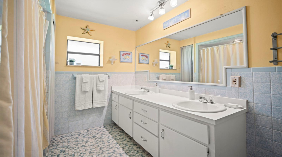 Lake Panasoffkee, Florida 33538, 3 Bedroom Bedrooms, ,2 Bathroombathrooms,Residential,For Sale,Cr 482N,0,Mfro6434403